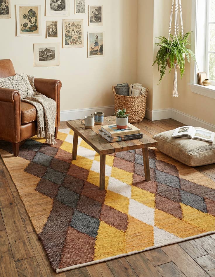 Detail image of 6' 1 x 9' Hand Braided Chindi Cotton Rug