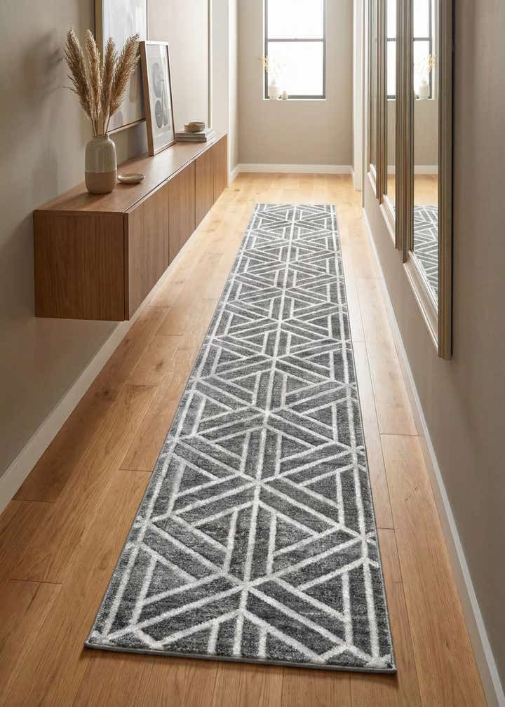 2' 7 x 16' 5 Lattice Trellis Runner Rug