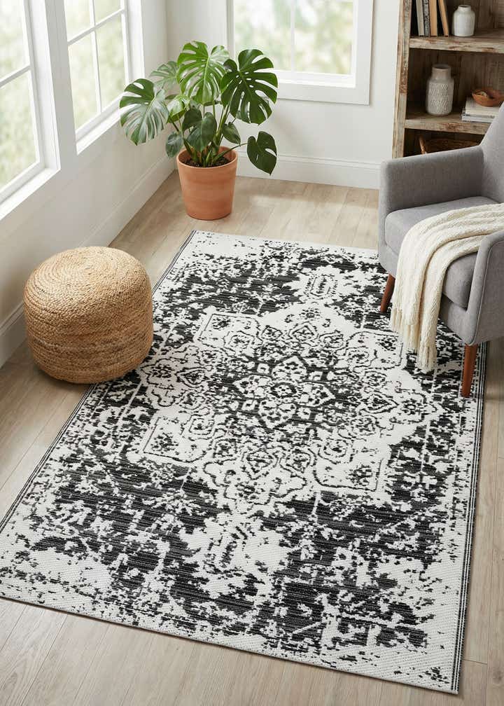 4' x 6' Easy-Clean Vista Breeze Indoor / Outdoor Rug