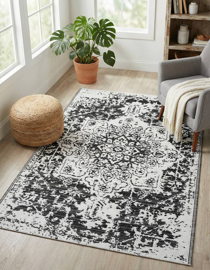 Detail image of 4' x 6'  Washable Vista Breeze Indoor / Outdoor Rug