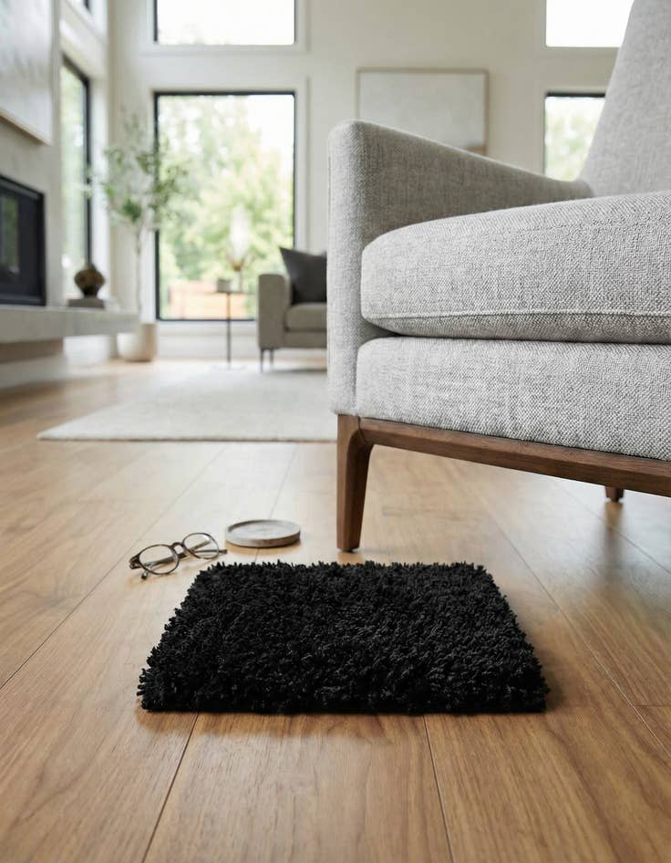 Detail image of 1' x 1' Solid Shag Sample Rug