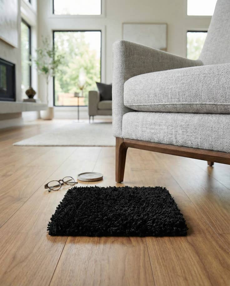Detail image of 1' x 1' Solid Shag Sample Rug