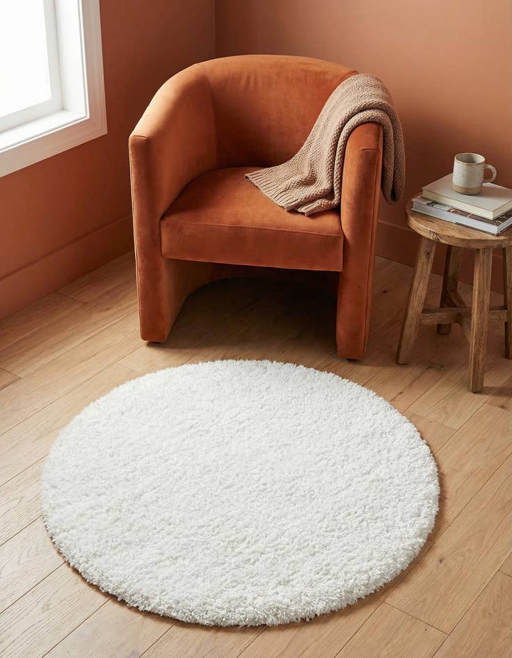 Detail image of 3' x 3' Zermatt Shag Round Rug