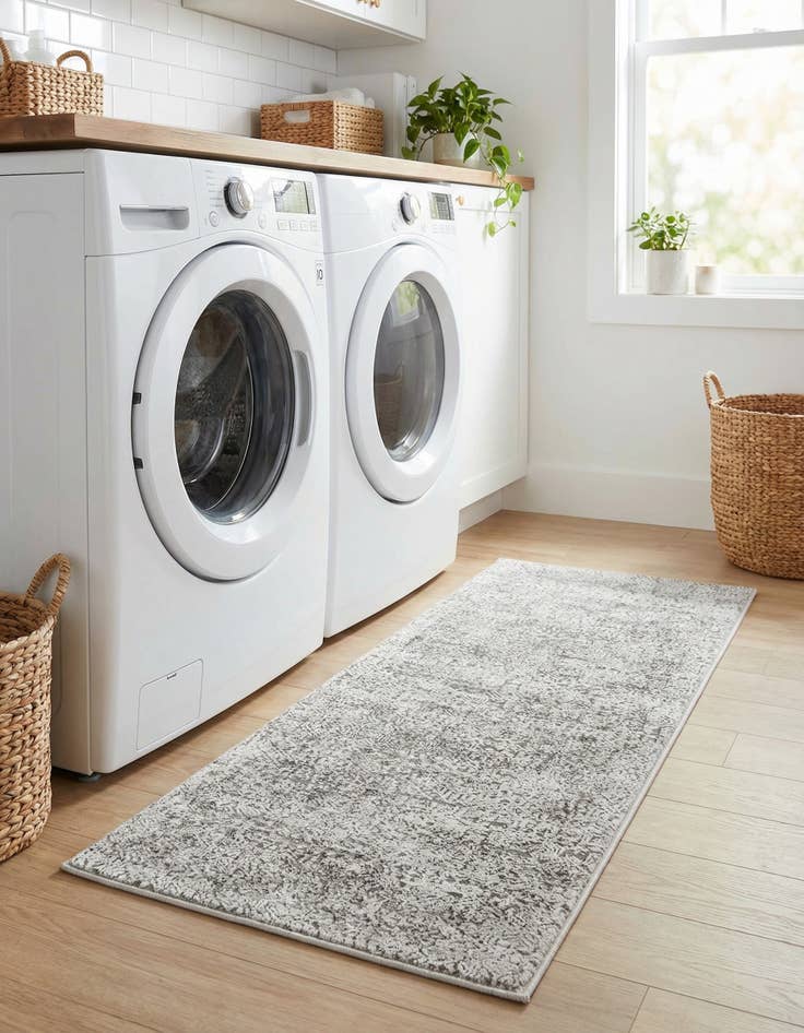 Detail image of 2' x 5' 3 Finsbury Runner Rug