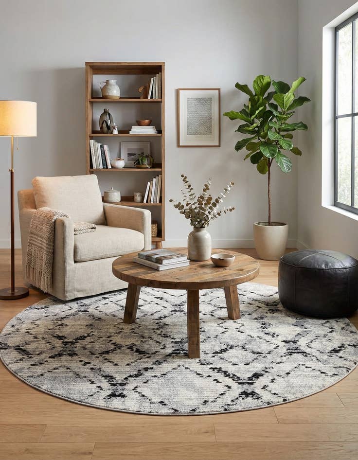 Detail image of 7' x 7' Tucson Round Rug