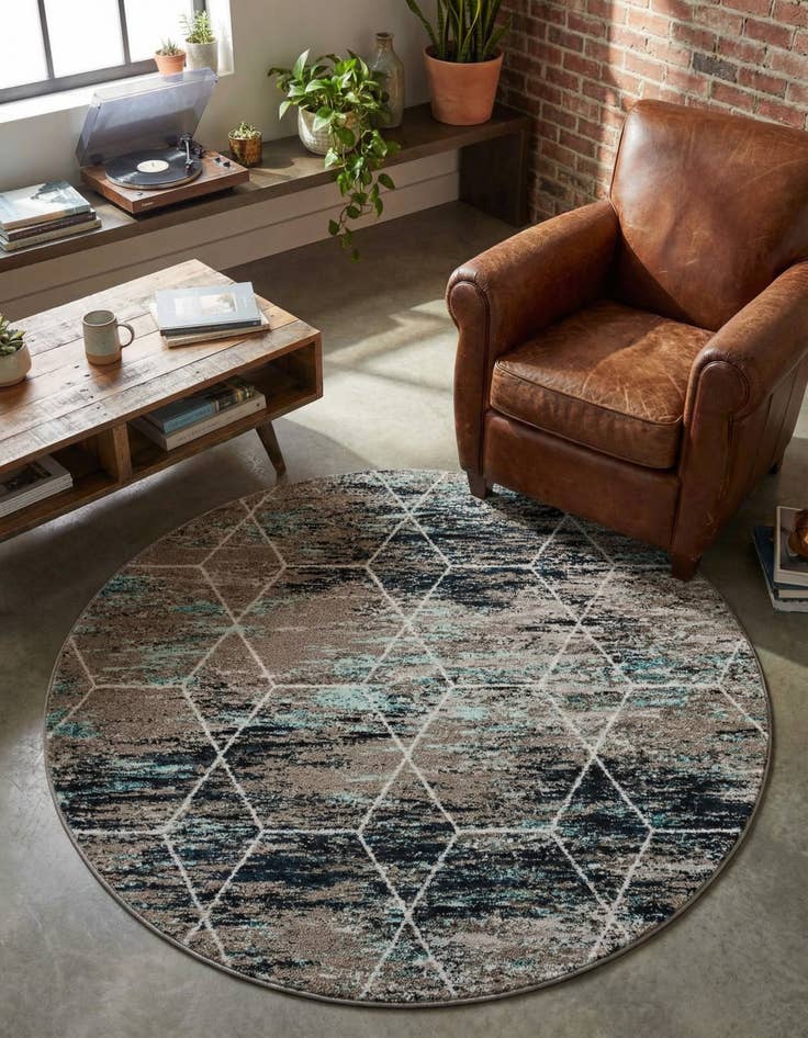 Detail image of 6' x 6' Lattice Frieze Round Rug