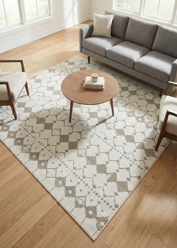 7' 10 x 7' 10 Easy-Clean Lattice Indoor / Outdoor Square Rug