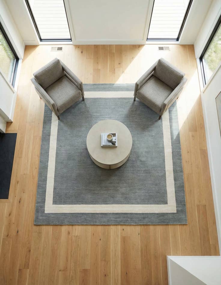 Detail image of 7' 10 x 7' 10 Jill Zarin Border Wool Square Rug