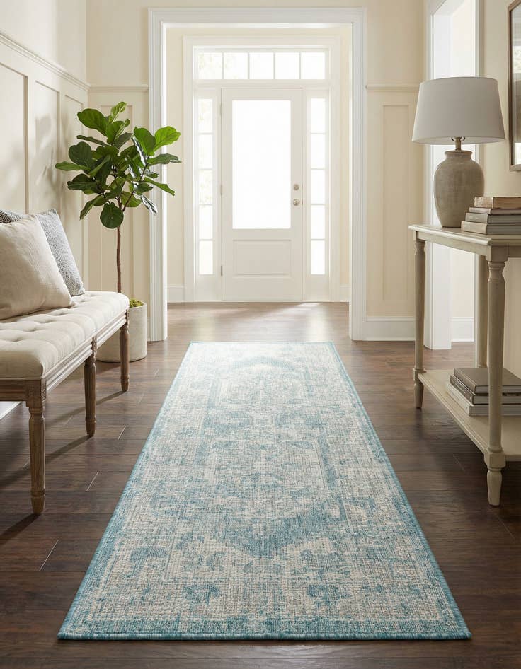Detail image of 2' x 6' Washable Traditional Indoor / Outdoor Runner Rug