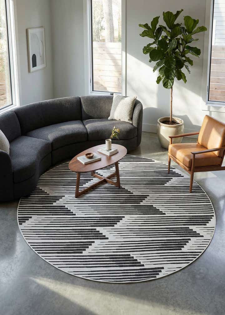 10' x 10' Easy-Clean Modern Indoor / Outdoor Round Rug