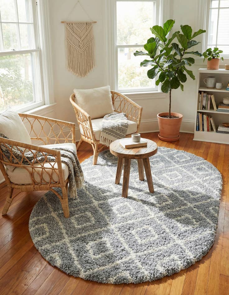 Detail image of 5' 3 x 8' Trellis Shag Oval Rug