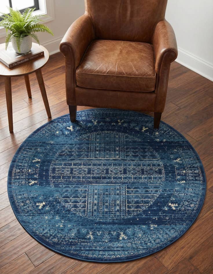 Detail image of 3' 3 x 3' 3 Kennedy Round Rug