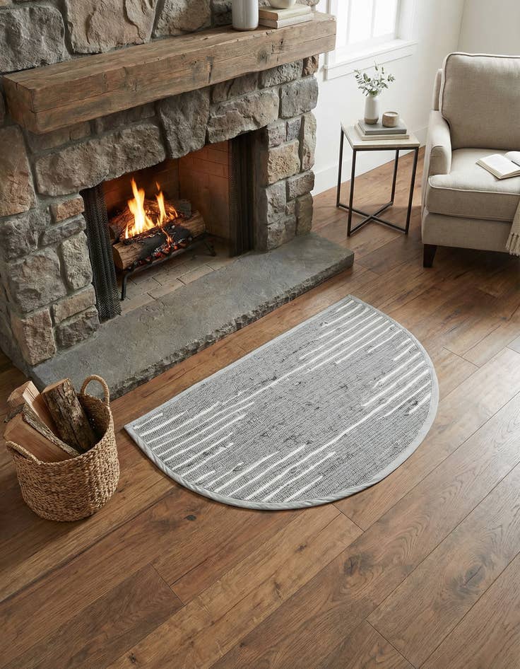 Detail image of 2' 2 x 3' 7  Hand Woven Chindi Cotton Hearth Rug