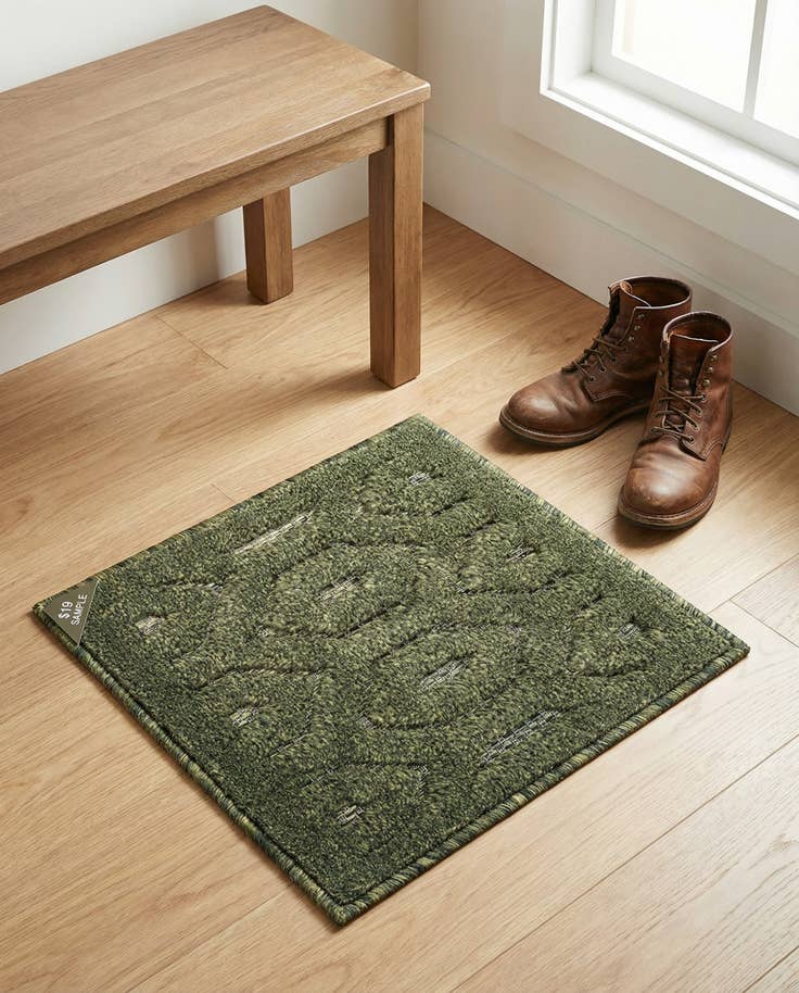 Detail image of 1' 4 x 1' 4 Easy-Clean Trellis Textured Indoor / Outdoor Sample Rug