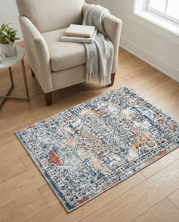 Detail image of 2' x 3' Nyla Rug