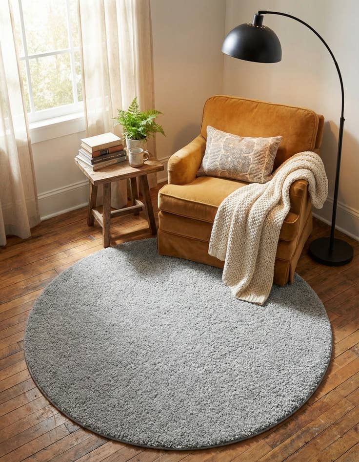 Detail image of 4' x 4' Soft Solid Shag Round Rug