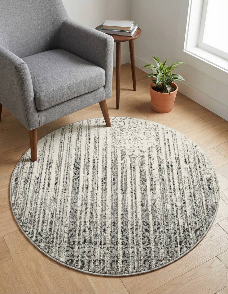 Detail image of 3' x 3' Angelica Round Rug