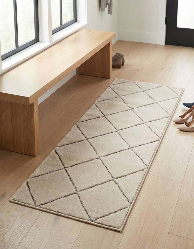 Detail image of  2' x 5' Vogue Geo Runner Rug