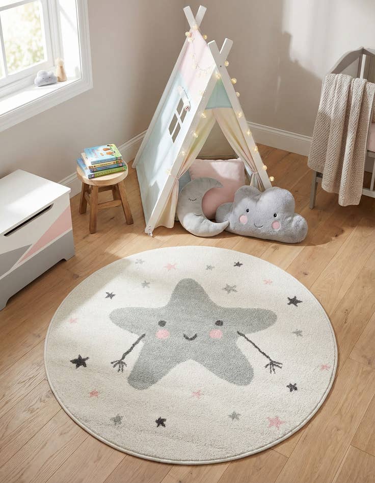 Detail image of 3' 3 x 3' 3 Star Whimsy Kids Round Rug