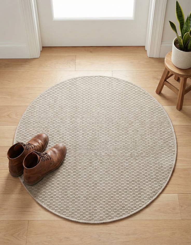 Detail image of  3' x 3'  Washable Solid Indoor / Outdoor Round Rug