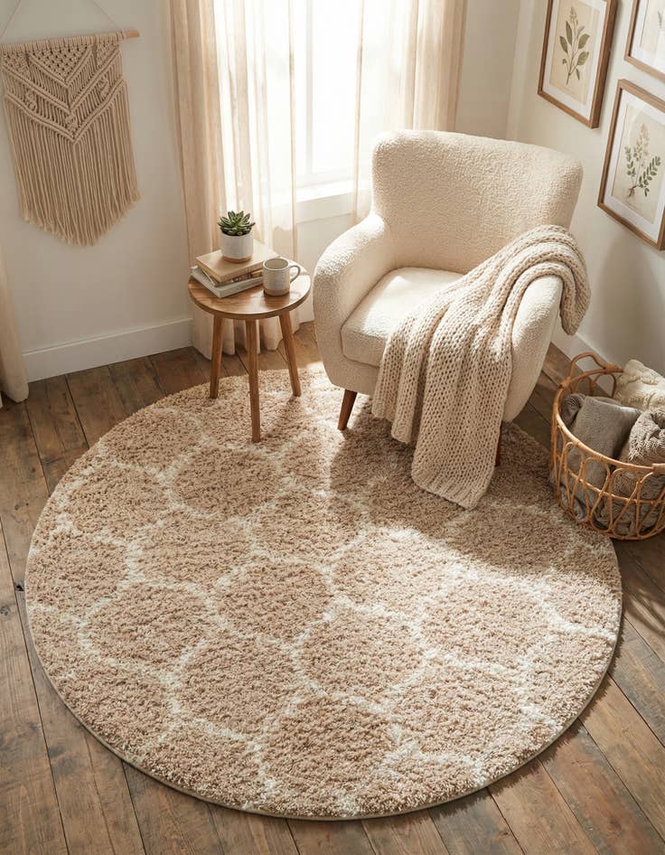 Detail image of 5' 3 x 5' 3 Trellis Shag Round Rug