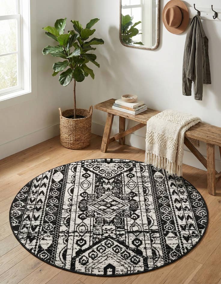 Detail image of 3' x 3' Oregon Round Rug