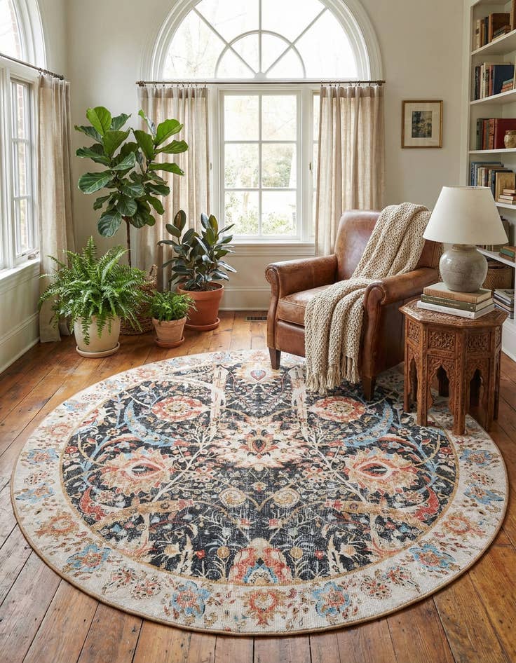 Detail image of 7' 10 x 7' 10 Washable Timeless Round Rug