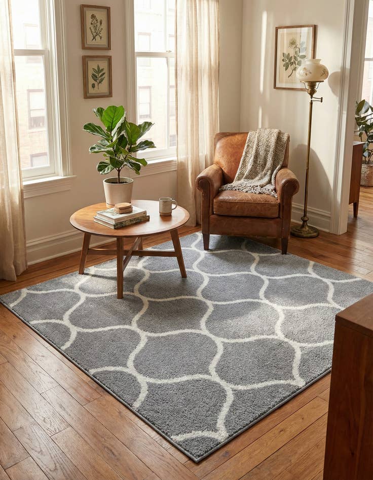 Detail image of 6' x 6' Lattice Frieze Square Rug