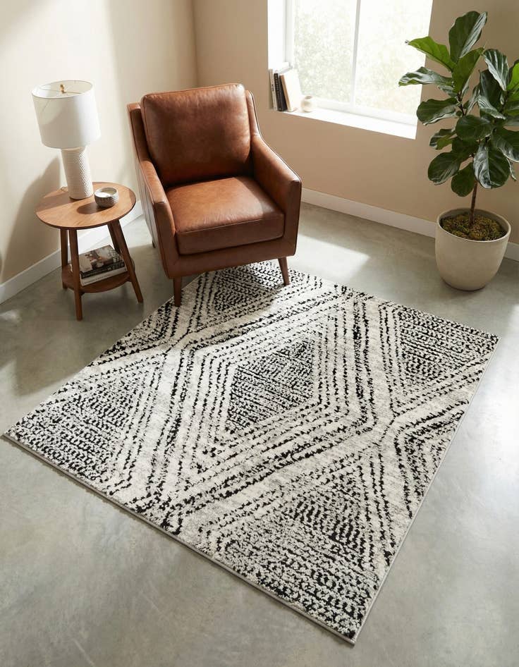 Detail image of  5' 3 x 5' 3 Tagine Square Rug