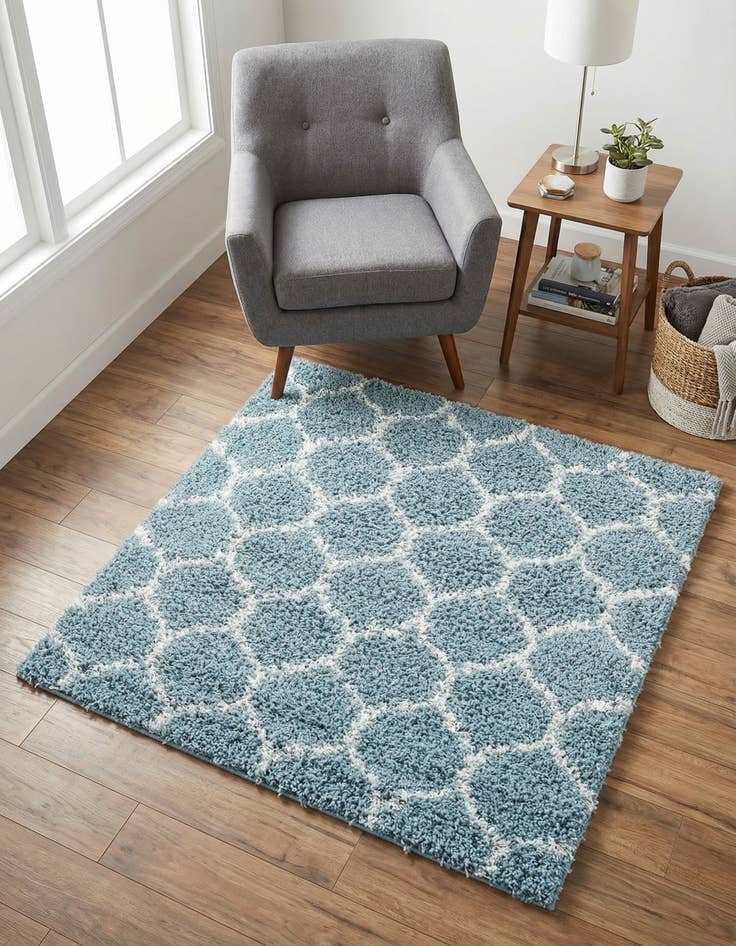 Detail image of 3' 3 x 3' 3 Trellis Shag Square Rug