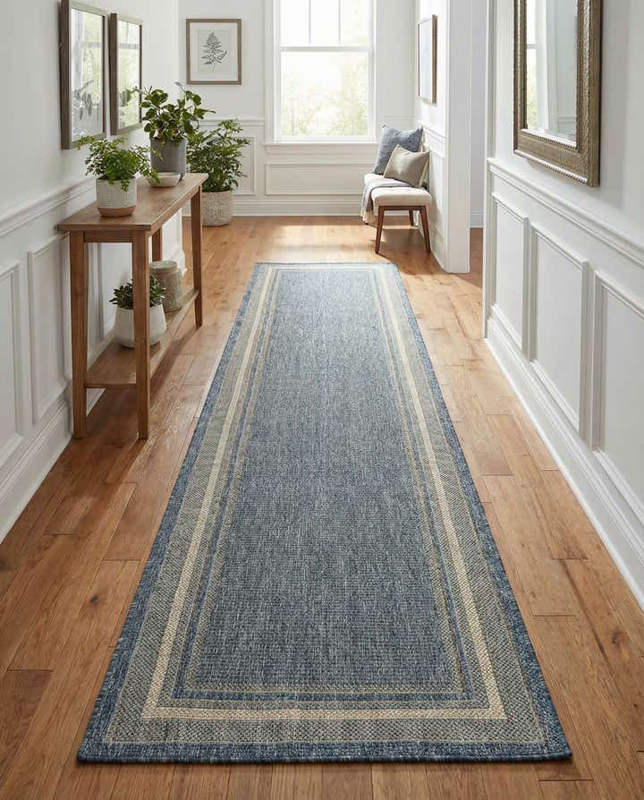 2' 7 x 12' Easy-Clean Border Indoor / Outdoor Runner Rug
