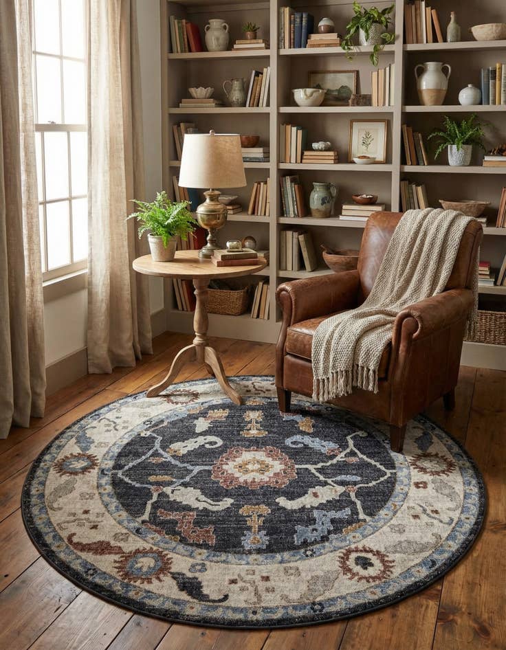 Detail image of 7' x 7' Eco Traditional Round Rug