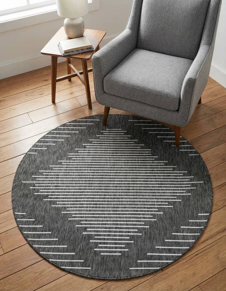 Detail image of 4' x 4' Easy-Clean Modern Indoor / Outdoor Round Rug