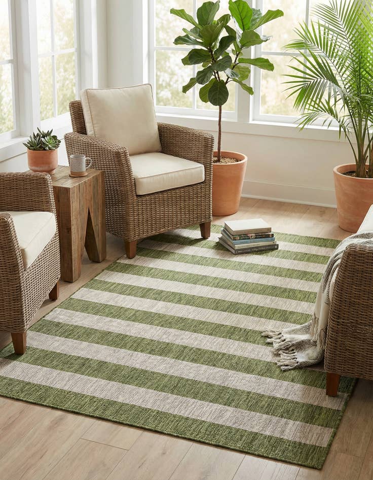 Detail image of 4' x 6' Washable Striped Indoor / Outdoor Rug