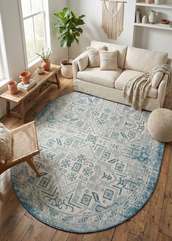 7' 10 x 10' Easy-Clean Aztec Indoor / Outdoor Oval Rug