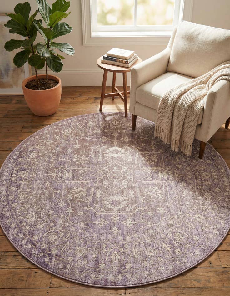 Detail image of 6' x 6' New Vintage Round Rug