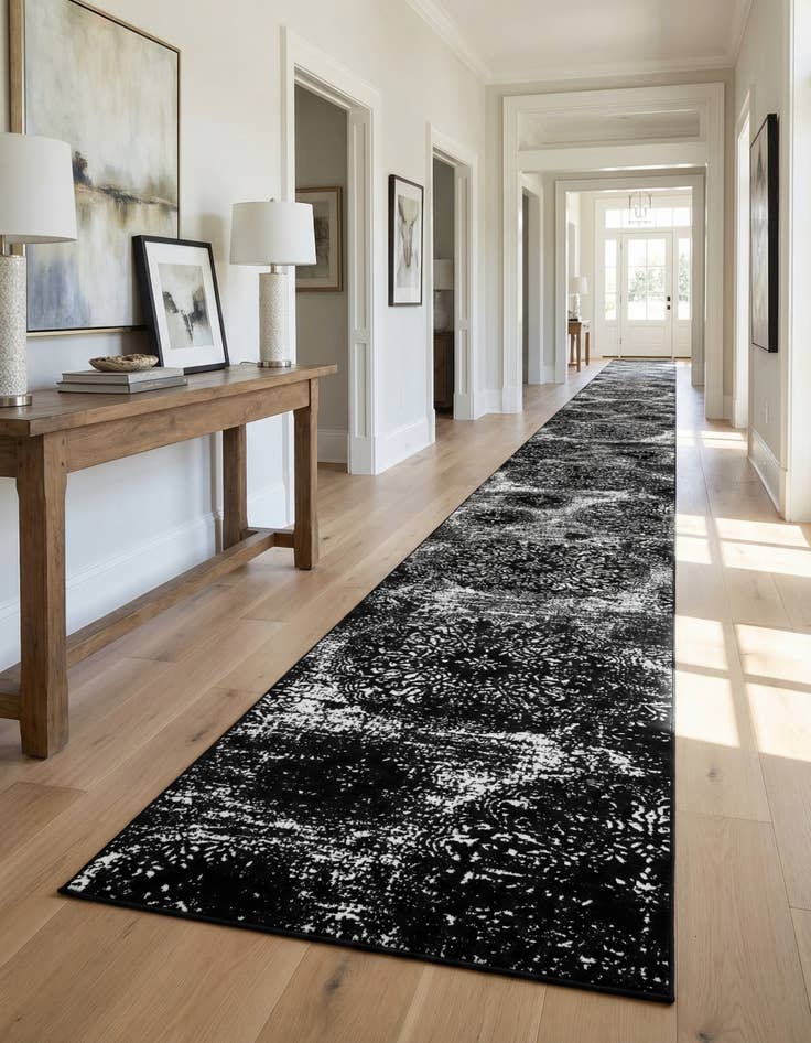 Detail image of 3' 3 x 19' 8 Monaco Runner Rug