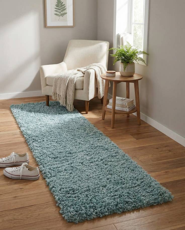 Detail image of 2' x 7' Zermatt Shag Runner Rug