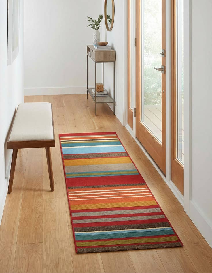 Detail image of 2' x 5' Washable Modern Indoor / Outdoor Runner Rug