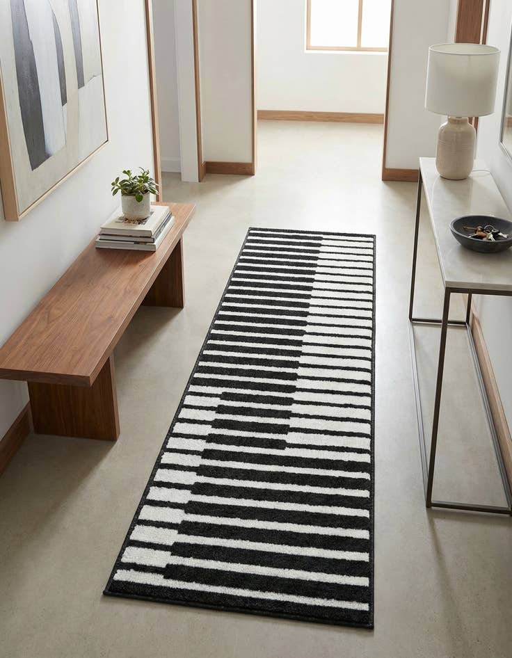 Detail image of 2' x 6' Oslo Runner Rug