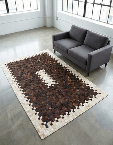 5' 2 x 8' Cowhide Stocks Rug