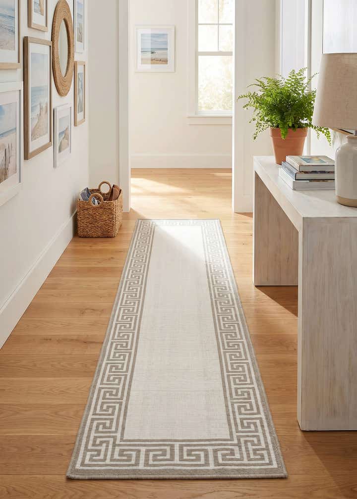 2' x 8' Easy-Clean Coastal Indoor / Outdoor Runner Rug