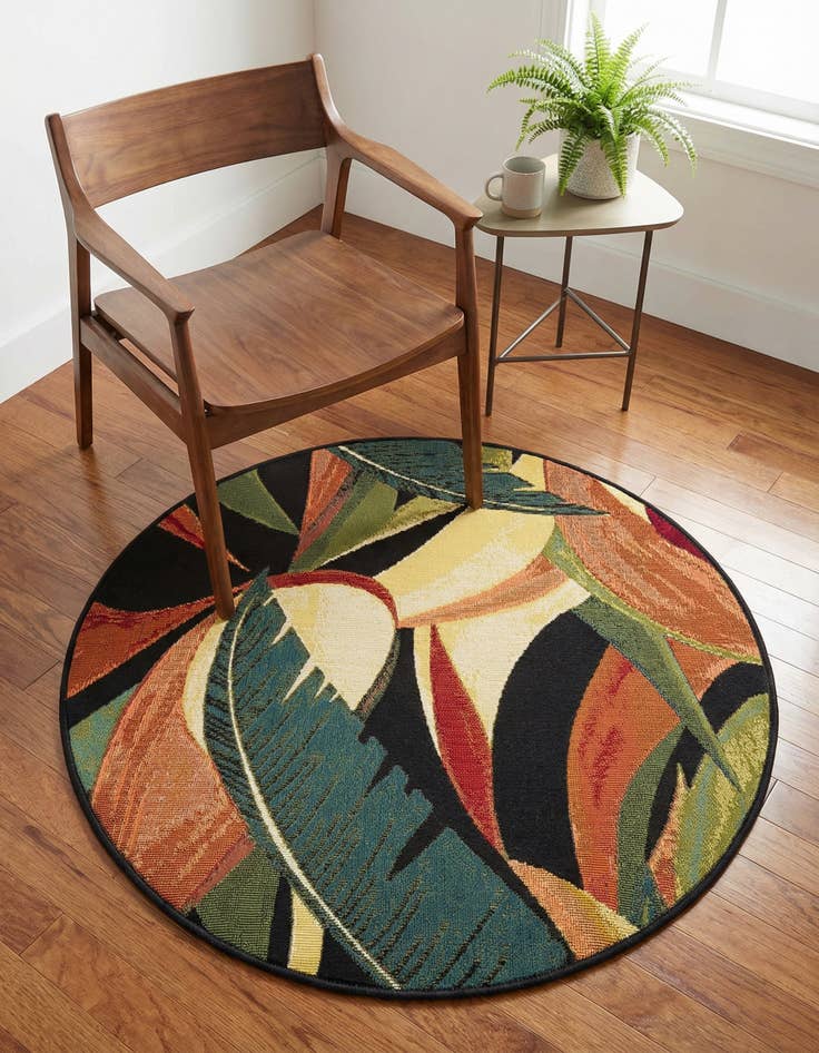 Detail image of 3' x 3' Washable Botanical Indoor / Outdoor Round Rug