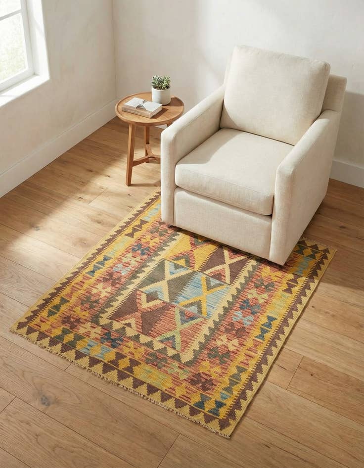 Detail image of 3' 2 x 3' 9 Hand Woven Kilim Maymana Wool Square Rug