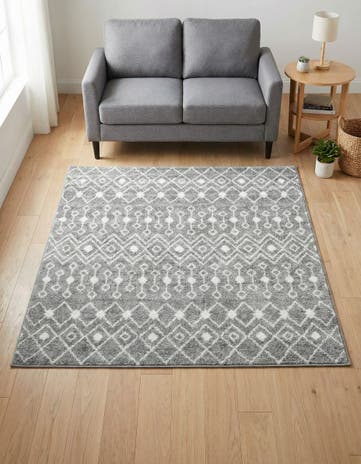 5' 3 x 5' 3 Moroccan Trellis Square Rug