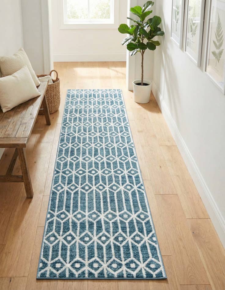 Detail image of 2' 7 x 13' Lattice Trellis Runner Rug
