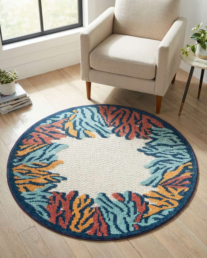 3' 3 x 3' 3 Easy-Clean Belize Indoor / Outdoor Round Rug