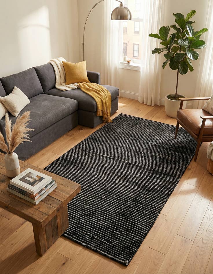 Detail image of 4' 1 x 6' 1 WoolCraft Geometric Rug