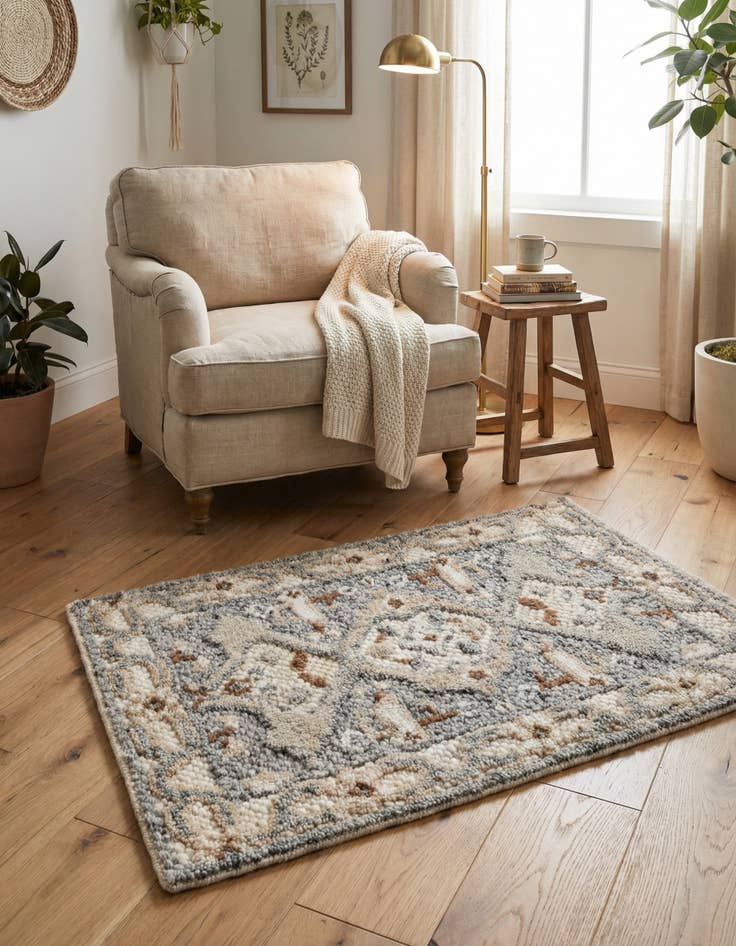 Detail image of 2' x 3' 1  Hand Knotted Sultan Signature Rug