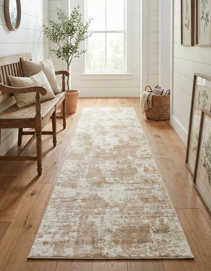 Detail image of  2' 7 x 13' Aurora Runner Rug